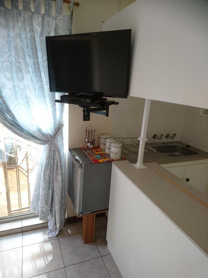 Chanelle Self Catering Bloemfontein Extérieur photo